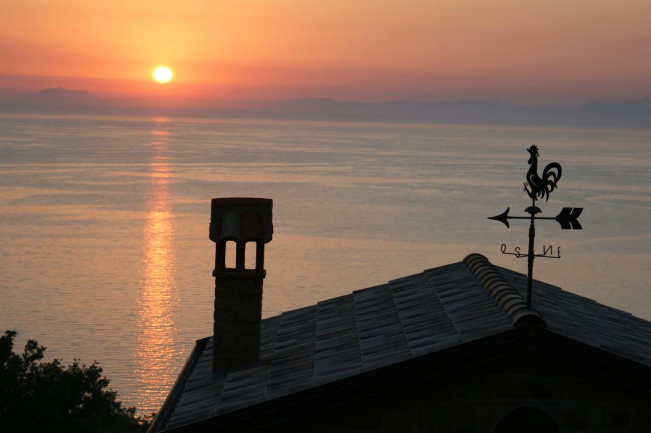 Bellezza In Cilento Panoramic Apts Castellabate Kültér fotó